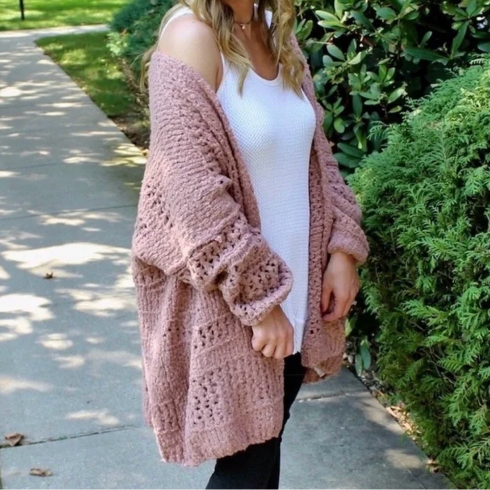 Cozy Pink FREE PEOPLE Knit Women's Sweater